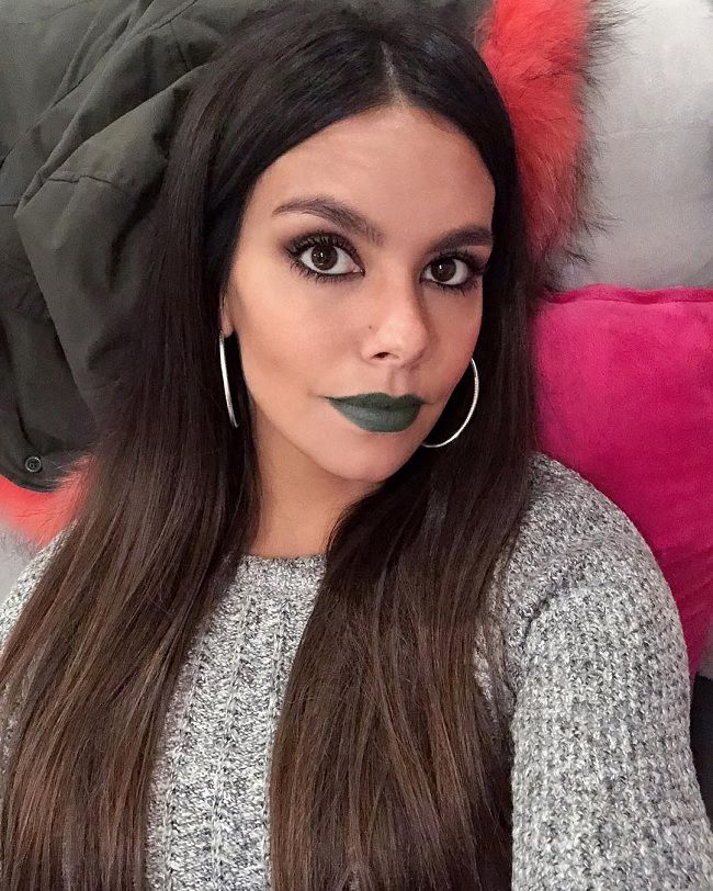 Cristina Pedroche con maquillaje de labios verde de Fenty Beauty
