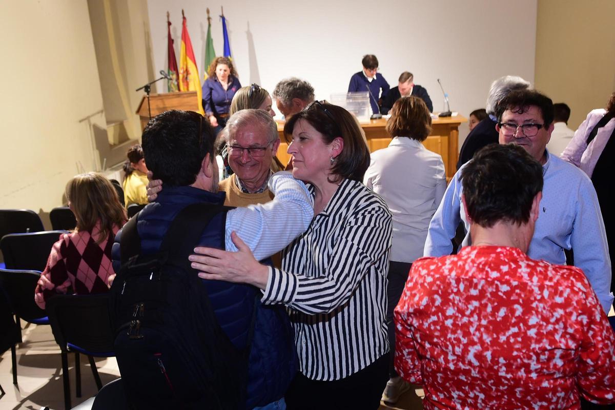 Alfredo Moreno repite por siete votos como secretario general del PSOE de Plasencia