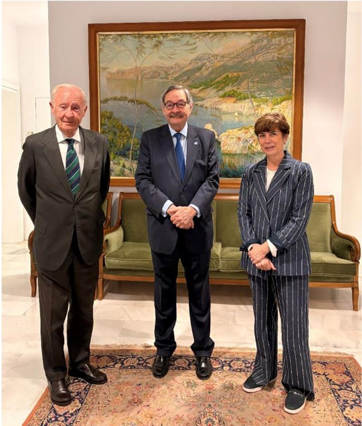 José Francisco Conrado de Villalonga, Ricardo Díez-Hochleitner y Cristina Manzano.