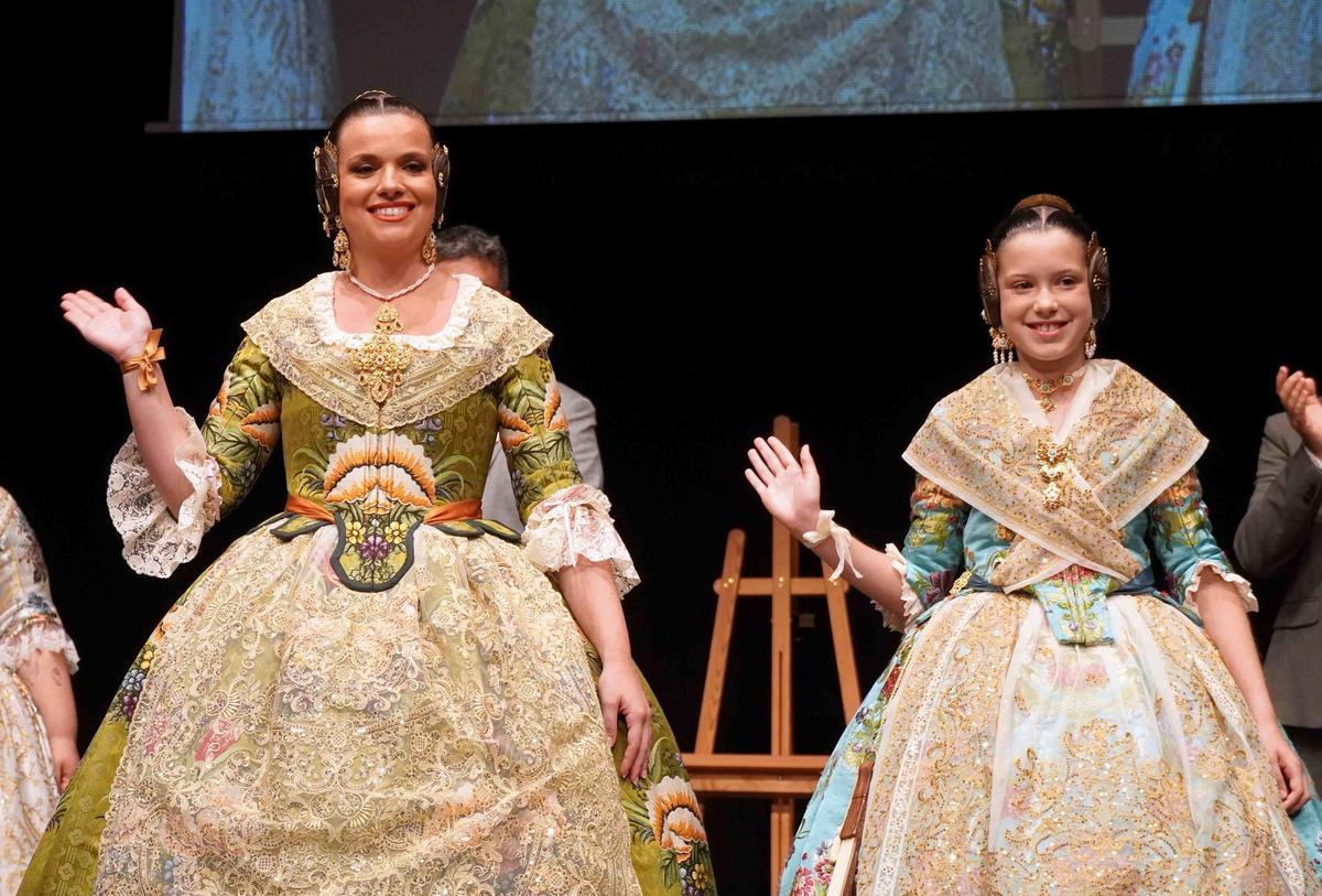 Lucía Rumbau Ferrandis y Paula Beteta Lledó, el sábado, en su proclamación.