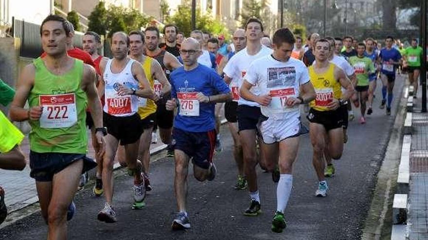 Un momento de la carrera disputada en Salcedo. // Rafa Vázquez