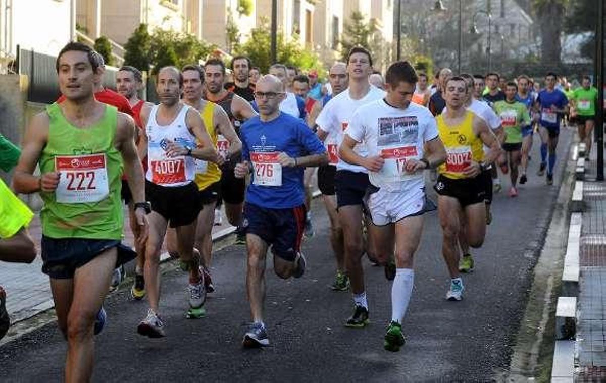 Un momento de la carrera disputada en Salcedo. // Rafa Vázquez