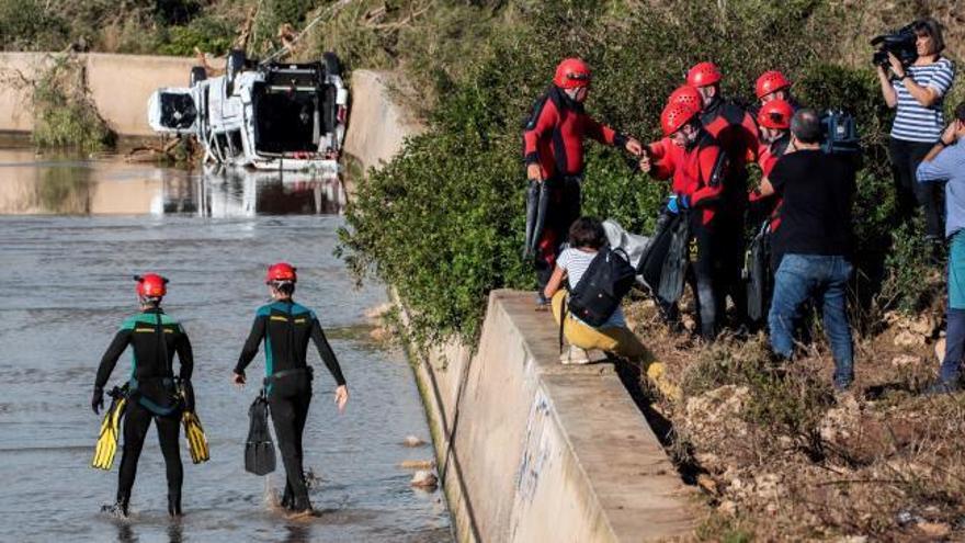 Los efectivos siguen buscando a las tres personas que continúan desaparecidas en Mallorca