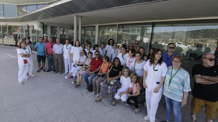 Sanitarios del nuevo hospital denuncian «falta de recursos» y «sobrecarga laboral»