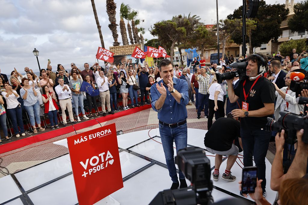 Visita de Pedro Sánchez en Los Alcázares