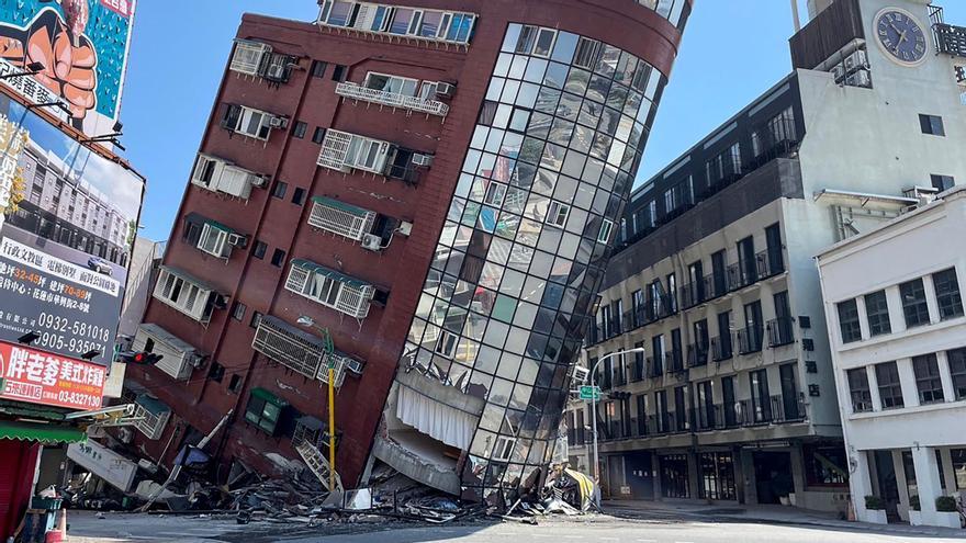 Dos fuertes terremotos sacuden Taiwán y dejan al menos 7 muertos y centenares de heridos