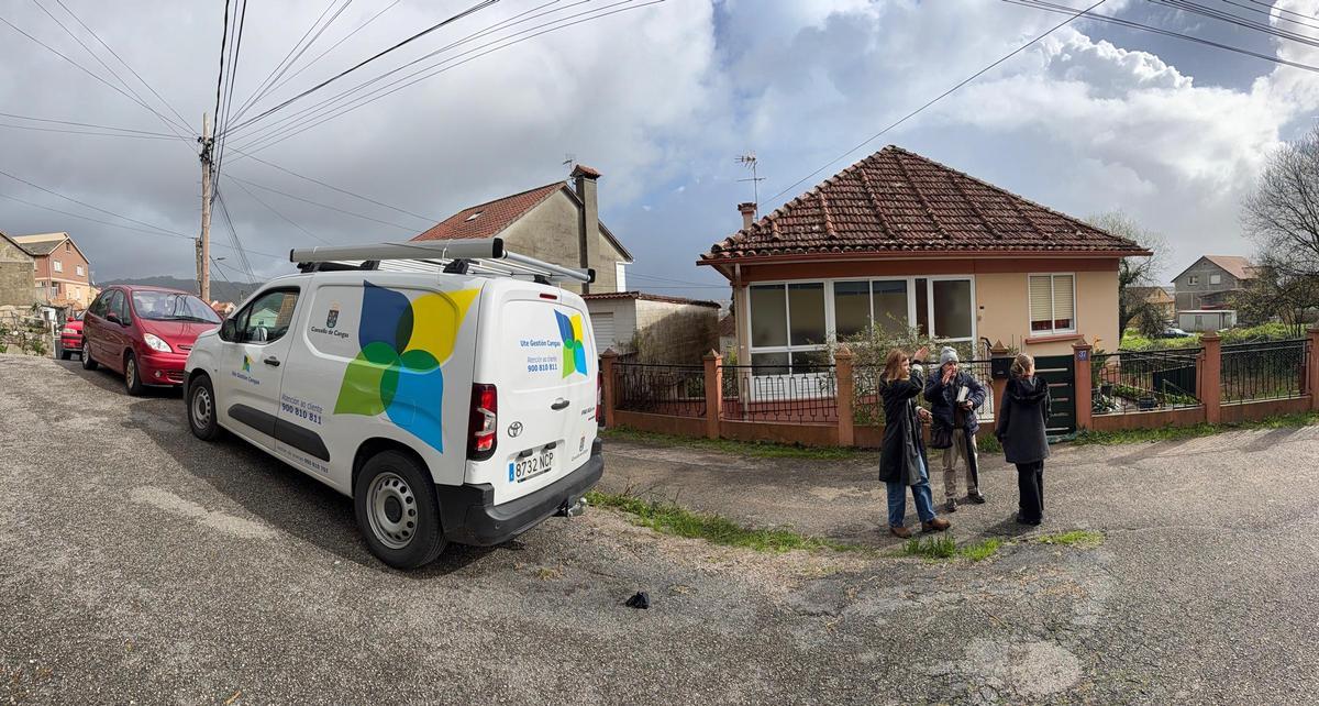 La UTE concesionaria está recogiendo muestras de agua en viviendas del entorno.