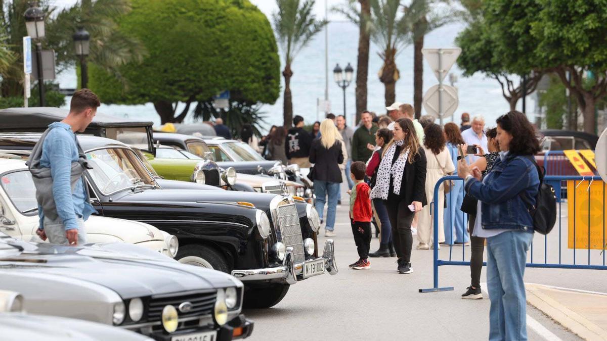 Jornada festiva en Santa Eulària por sus Fiestas de Mayo.