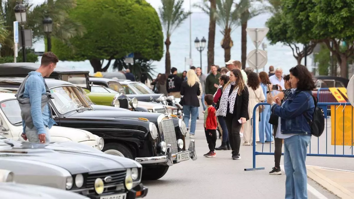 Motores clásicos y música pop para arrancar mayo en Santa Eulària
