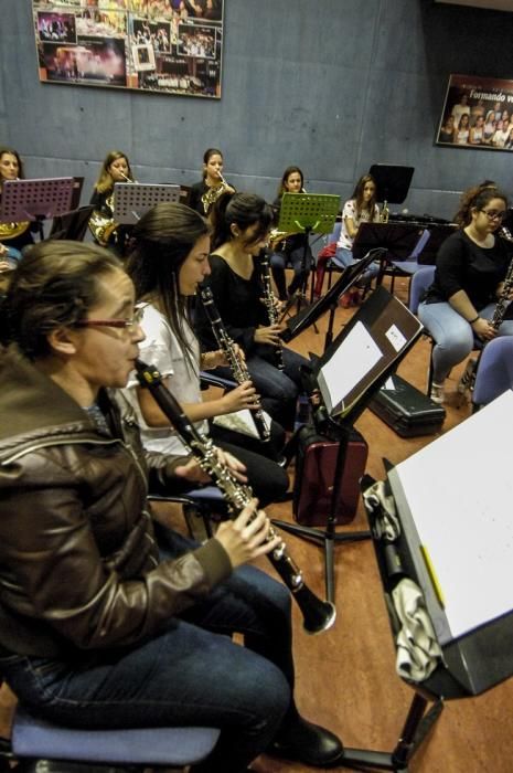 ORQUESTA SOLO DE INSTRUMENTOS DE VIENTO Y SUS ...