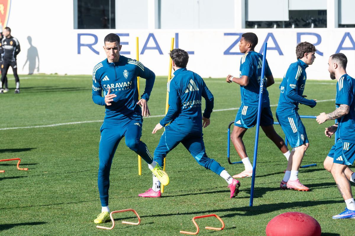 El Yamiq, en el entrenamiento de este viernes del Real Zaragoza.