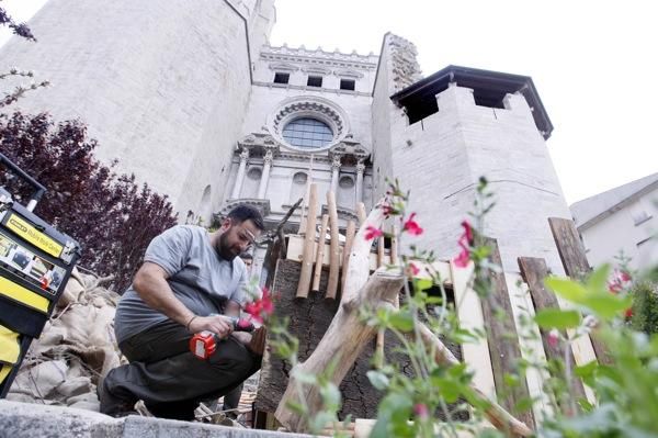 Comencen els preparatius per Temps de Flors