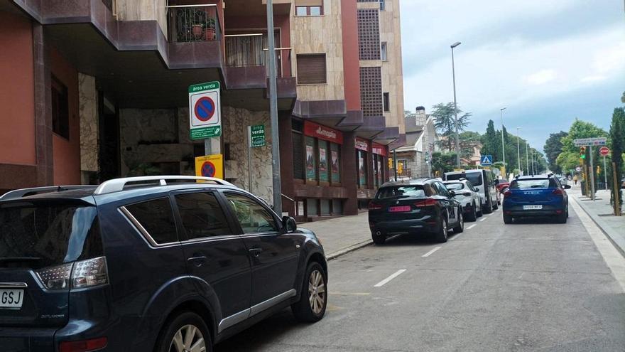 Figueres crea una nova zona verda d’aparcament per a veïns a tocar la Torre Galatea