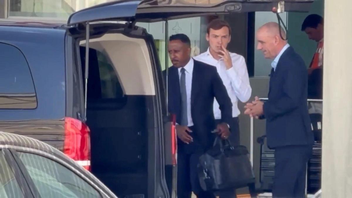 Jorge Mendes Meets with Deco, Balde, and Casadó to Decide Barcelona Futures