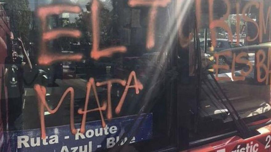 Arran reivindica el ataque al bus turístico de Barcelona