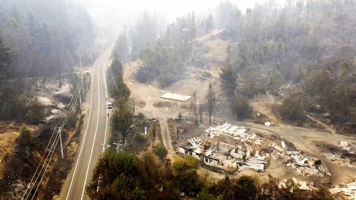 Los incendios que arrasan Chile dejan ya más de 20 muertos