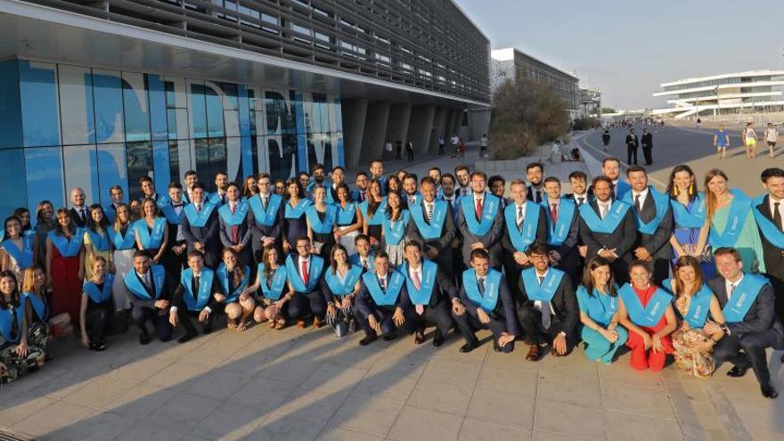 Antonio Noblejas, padrino en el acto de graduación de postgrados de EDEM