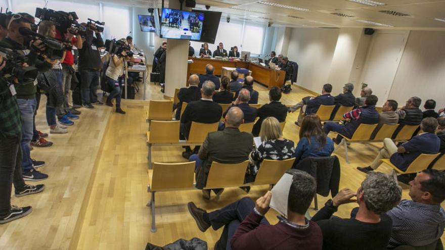 Un momento del primer día del juicio del caso &#039;Brugal&#039;