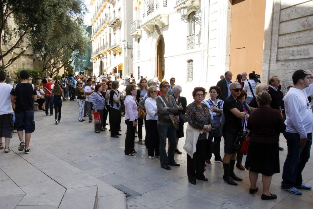 Retrospectiva de los primeros Besamanos a la Virgen de los Desamparados