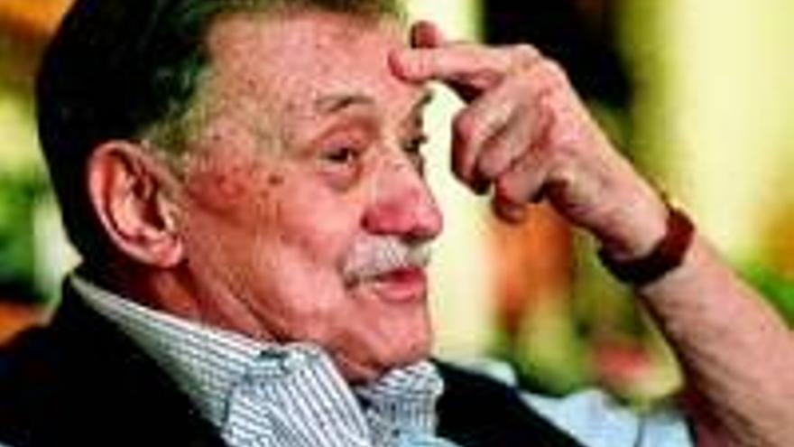 Muere Benedetti, un poeta entre la melancolía y la ética