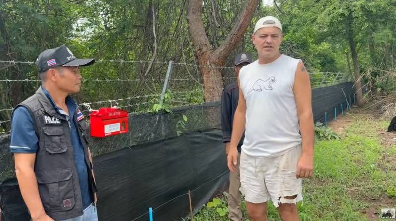 Frank ha necesitado de la policía para proteger su santuario