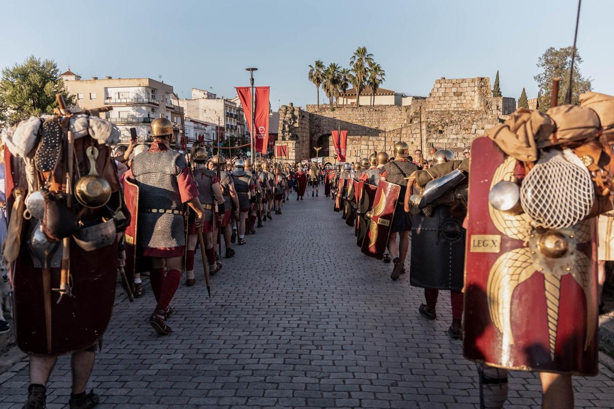 Fotogalería | Las imágenes de cómo tomaron Mérida las legiones romanas