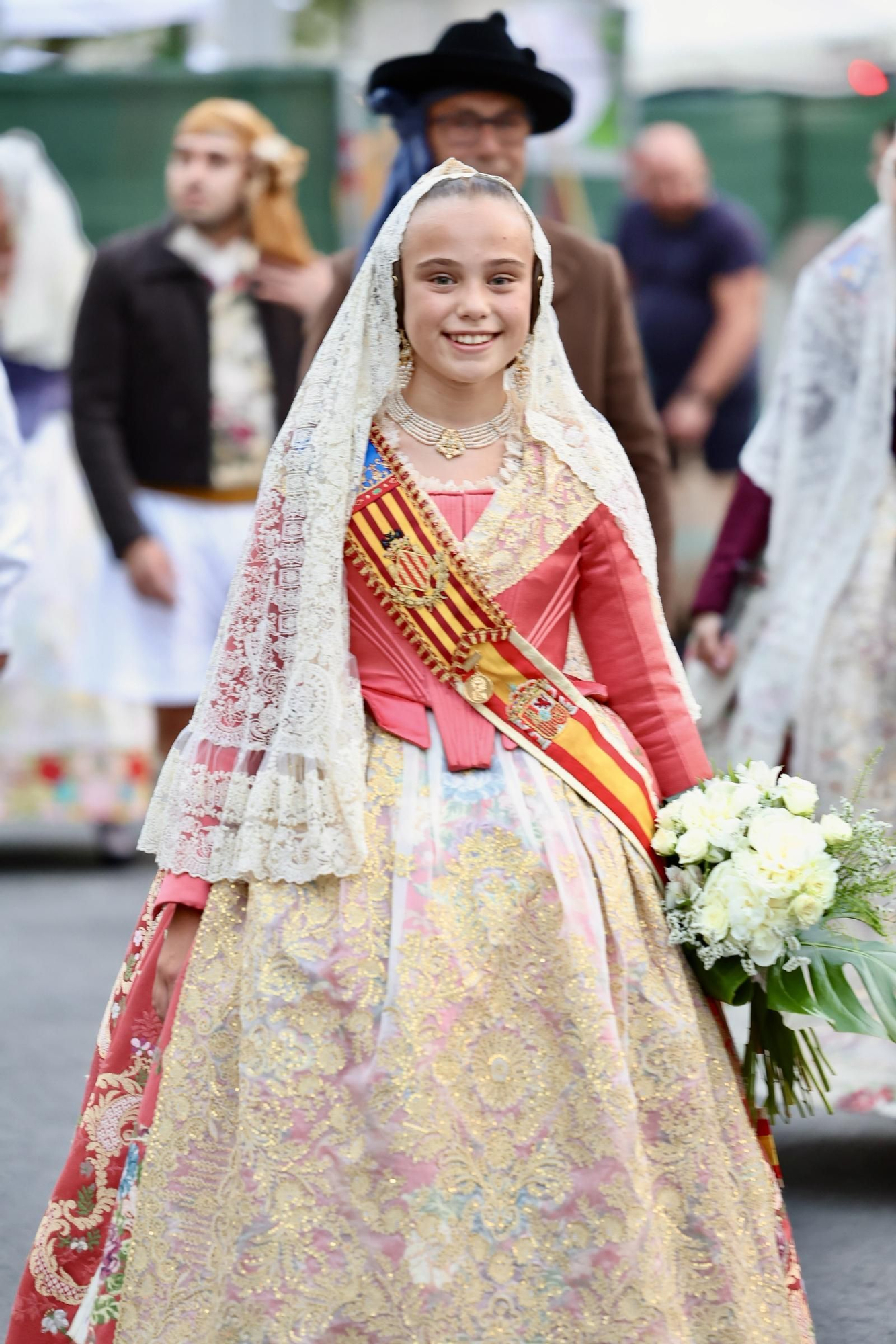 Primera jornada de Ofrenda de las Hogueras de Alicante