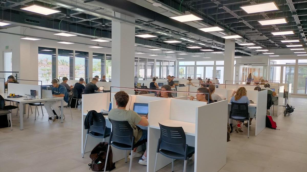 Sala de estudios l'Eliana.