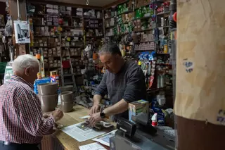 Un comercio rural que hace historia en Fuentesaúco