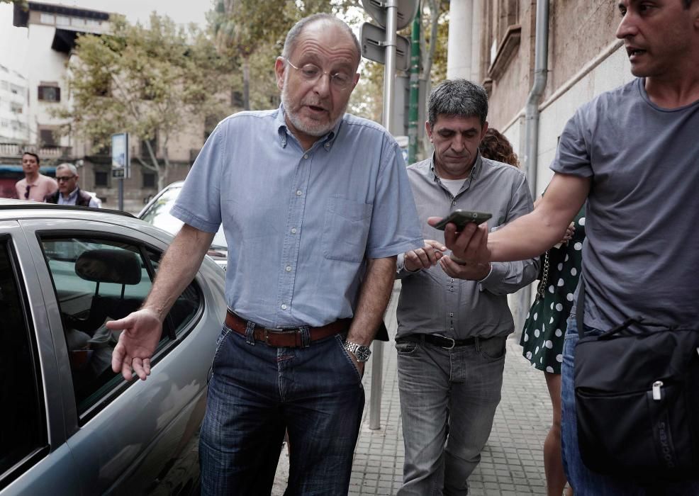 Ramón Aguiló acude a los Juzgados para explicar el intento de soborno que vivió