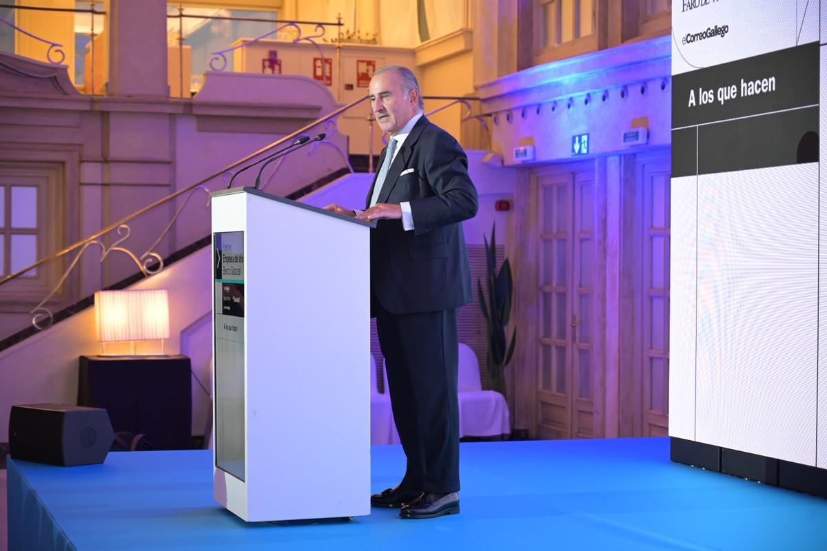El director general de Sabadell Gallego y director general adjunto de Banco Sabadell, Pablo Junceda, en su discurso durante la apertura de la gala.
