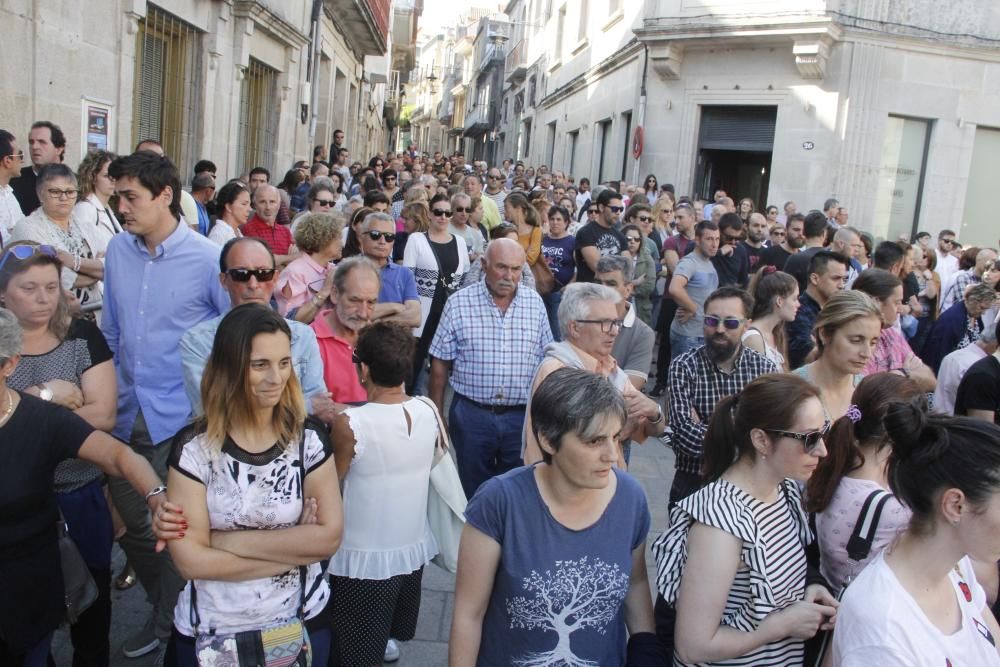 Multitudinario adiós a Fina Acuña