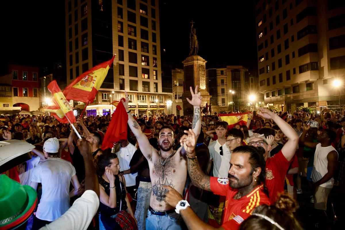 Así fue la celebración en Gijón del triunfo de España en el Mundial