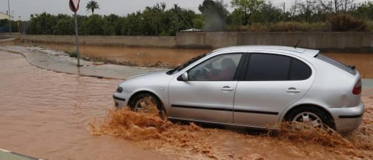 Carcaixent marca el récord de lluvia al acumular en marzo 107,2 litros