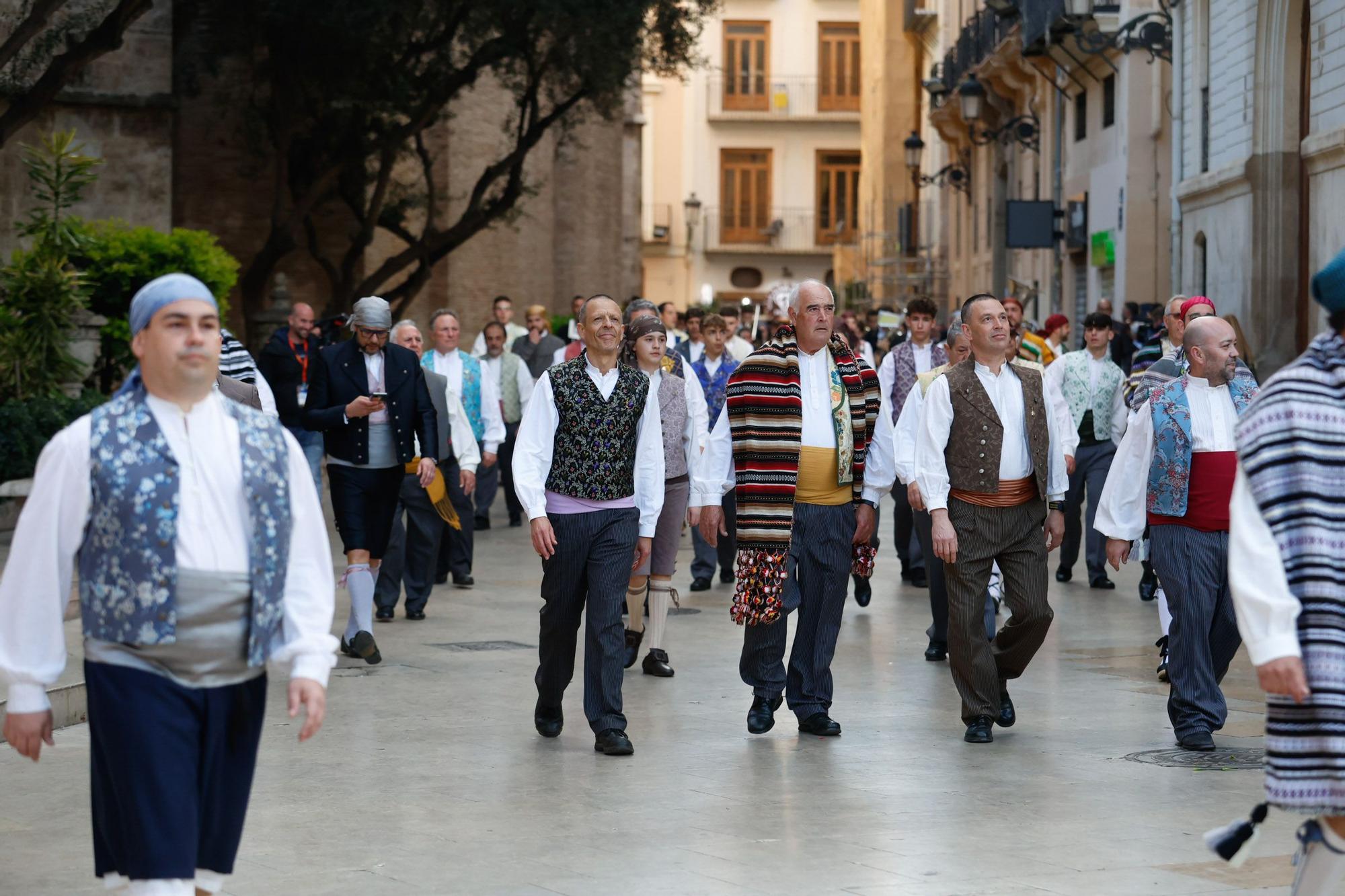 Búscate en el primer día de la Ofrenda en la calle San Vicente entre las 18:00 y las 19:00