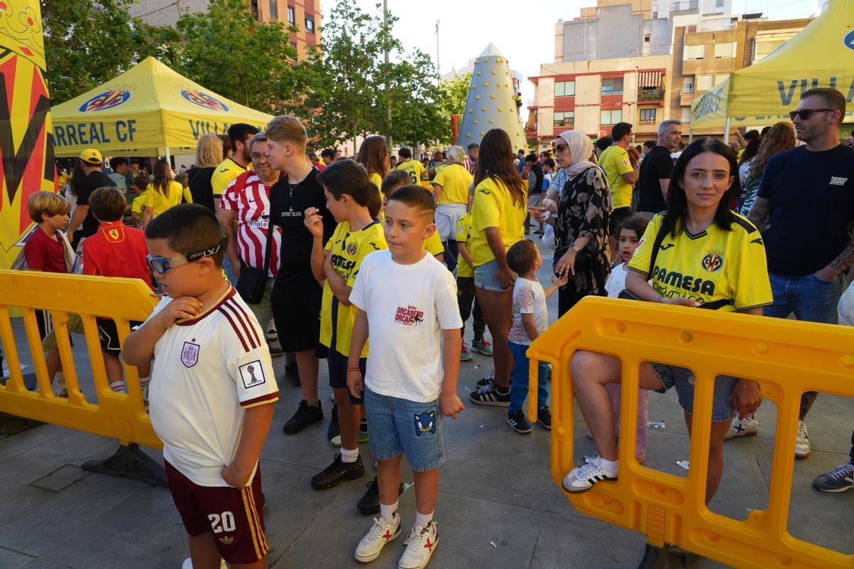 Galería: El homenaje a Marcelino protagonista de la previa del Villarreal-Atlético de Madrid