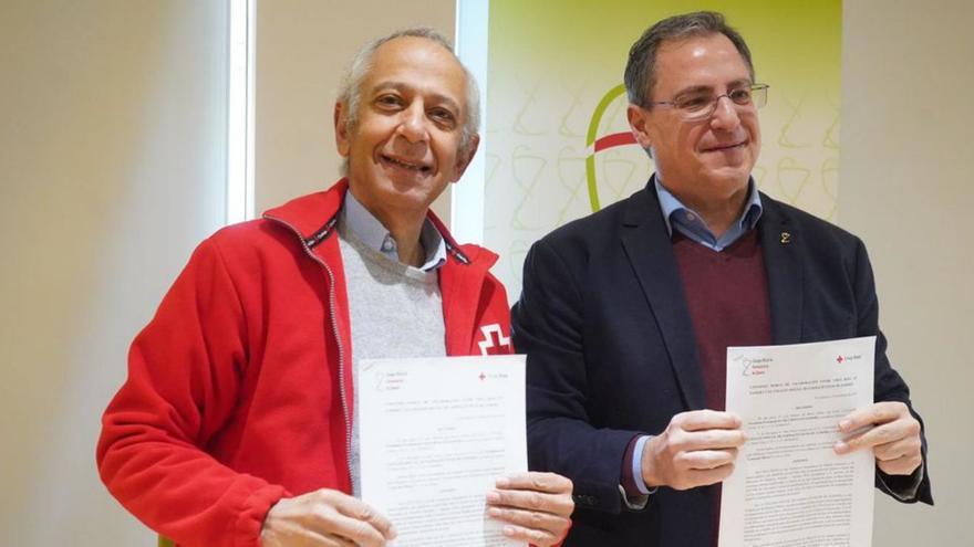 Jose Manuel del Barrio y Juan Prieto Corpas, tras la firma del convenio.