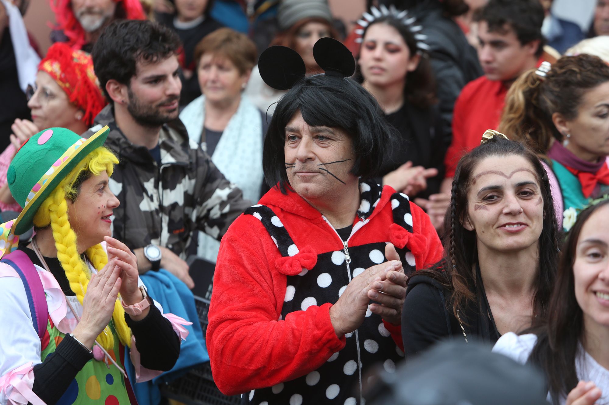 Búscate en las fotos del fin de fiesta del Entroido de O Hío