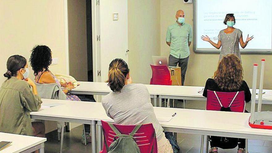 Benicàssim retoma la actividad del programa &#039;Activa&#039; con un curso