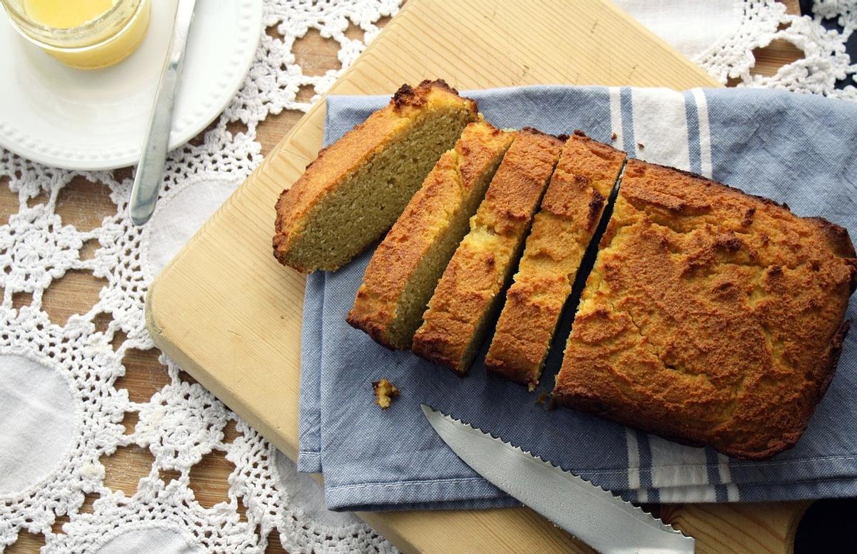 Bizcocho sin gluten y sin lactosa.