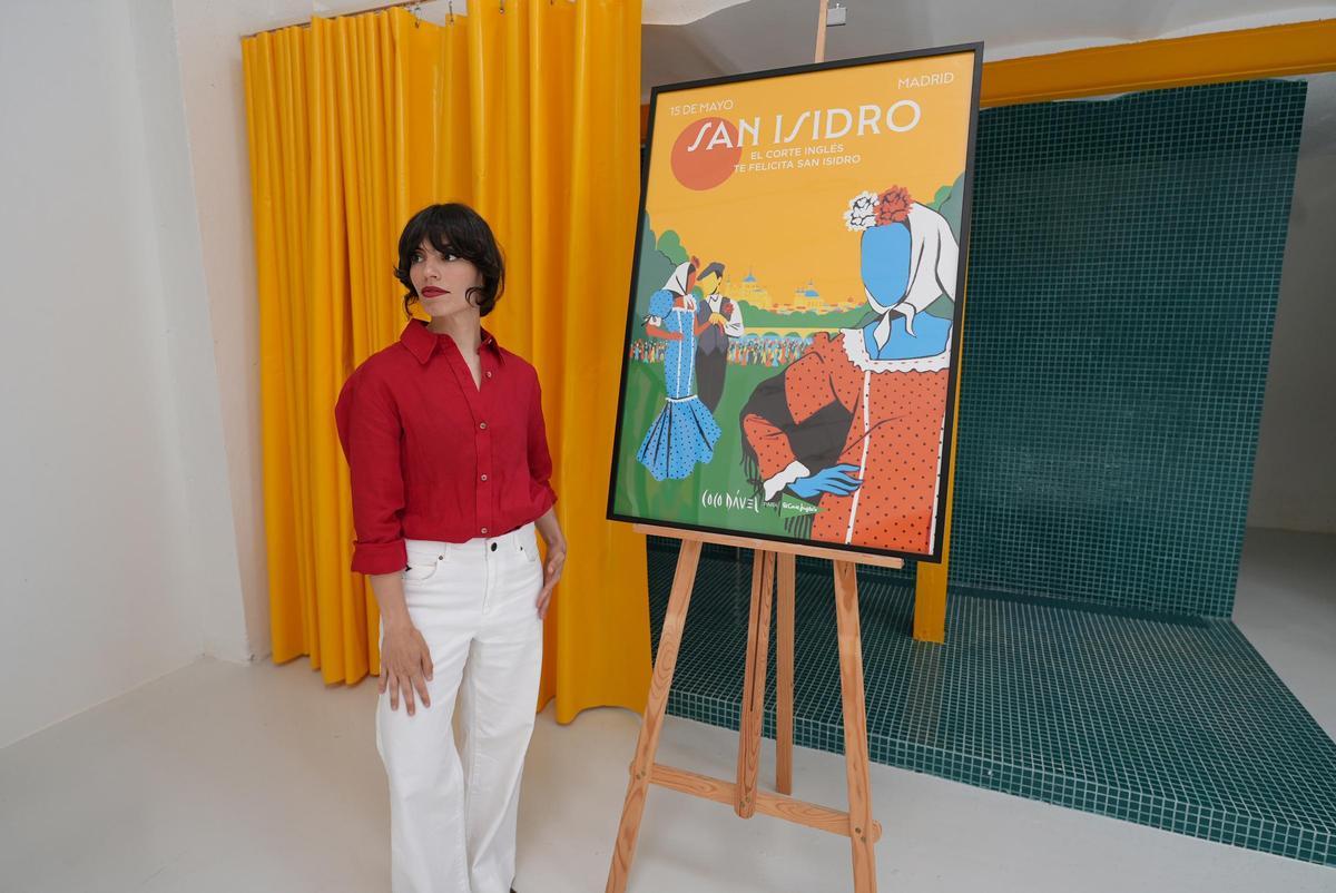 Coco Dávez con su ilustración para San Isidro