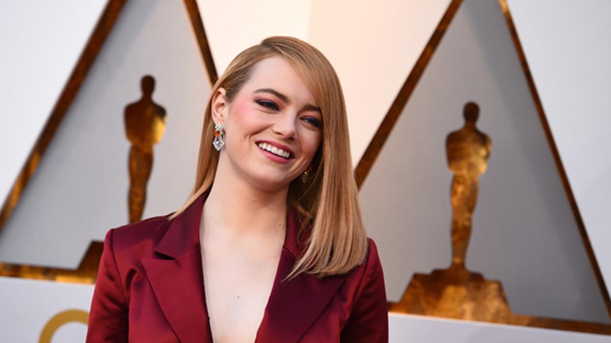 Detalle del look de Louis Vuitton de Emma Stone