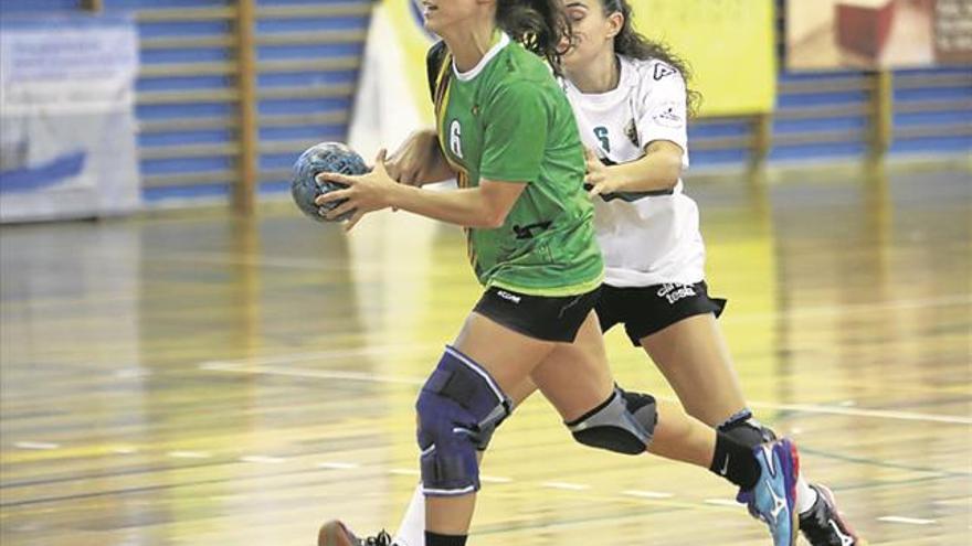 El BM Castellón asalta la cancha del Zarautz