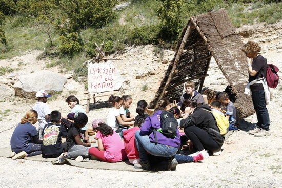 Escolars a les Coves del Toll de Moià