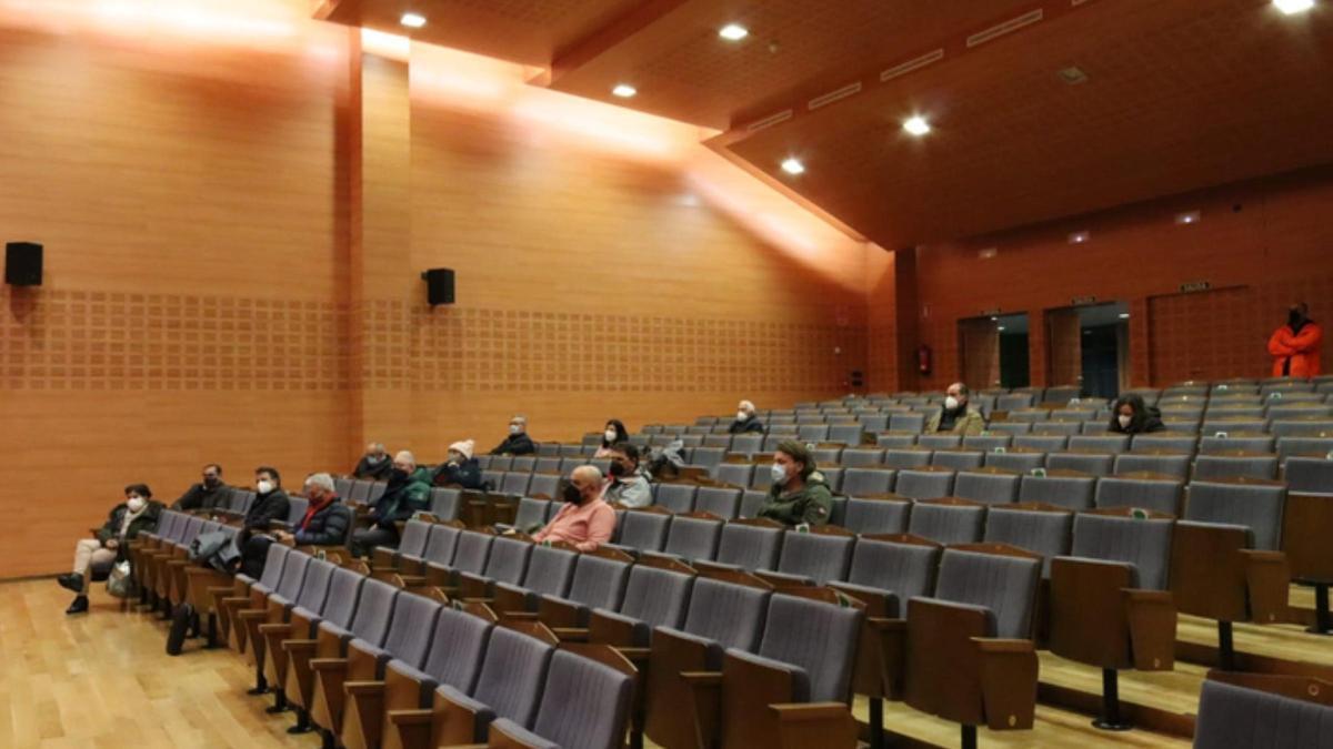 Asamblea de concejales de la Mancomunidad de Interés General de Benavente y su Alfoz. / E. P.