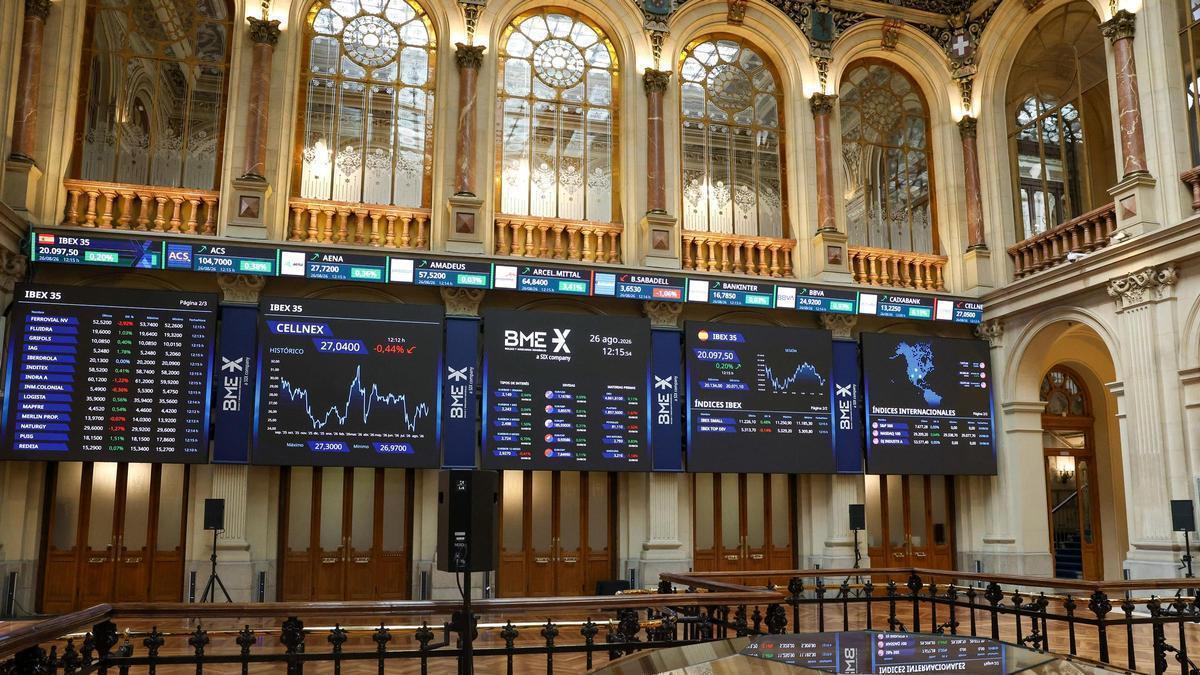 El Ibex 35 frena su caída inicial