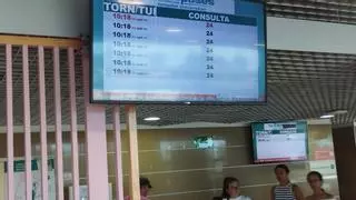 Caos y atrasos en Son Espases por una caída del sistema informático