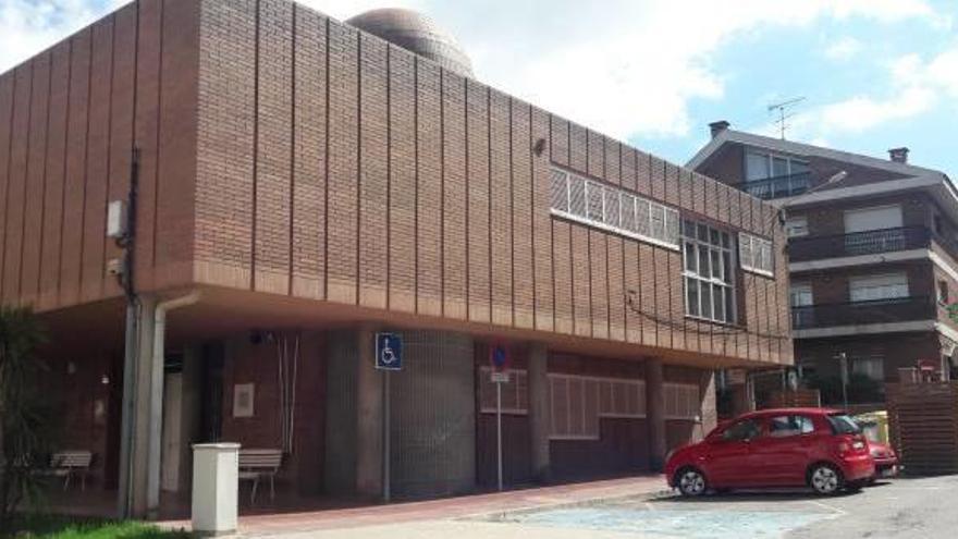 L&#039;antiga biblioteca està ubicada al carrer Jacint Vedaguer.