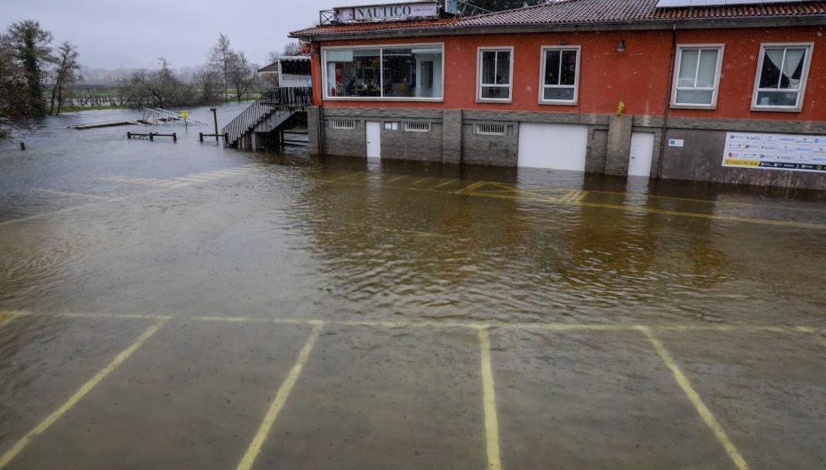 Emerxencias recomienda precaución en zonas próximas al caudal del Umia