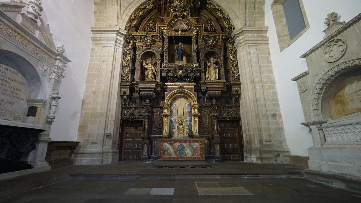 La capilla de la Visitación del convento de San Domingos de Bonaval, donde se encuentra el Panteón de Galegos e Galegas Ilustres